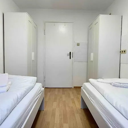 Sad155 Moderne Monteurwohnung Schwandorf in Bayern